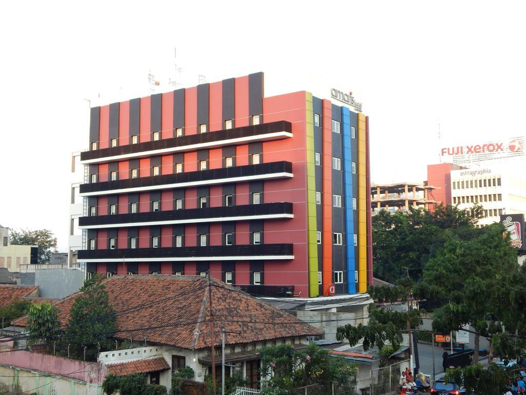 Amaris Hotel Senen Jakarta Exterior foto