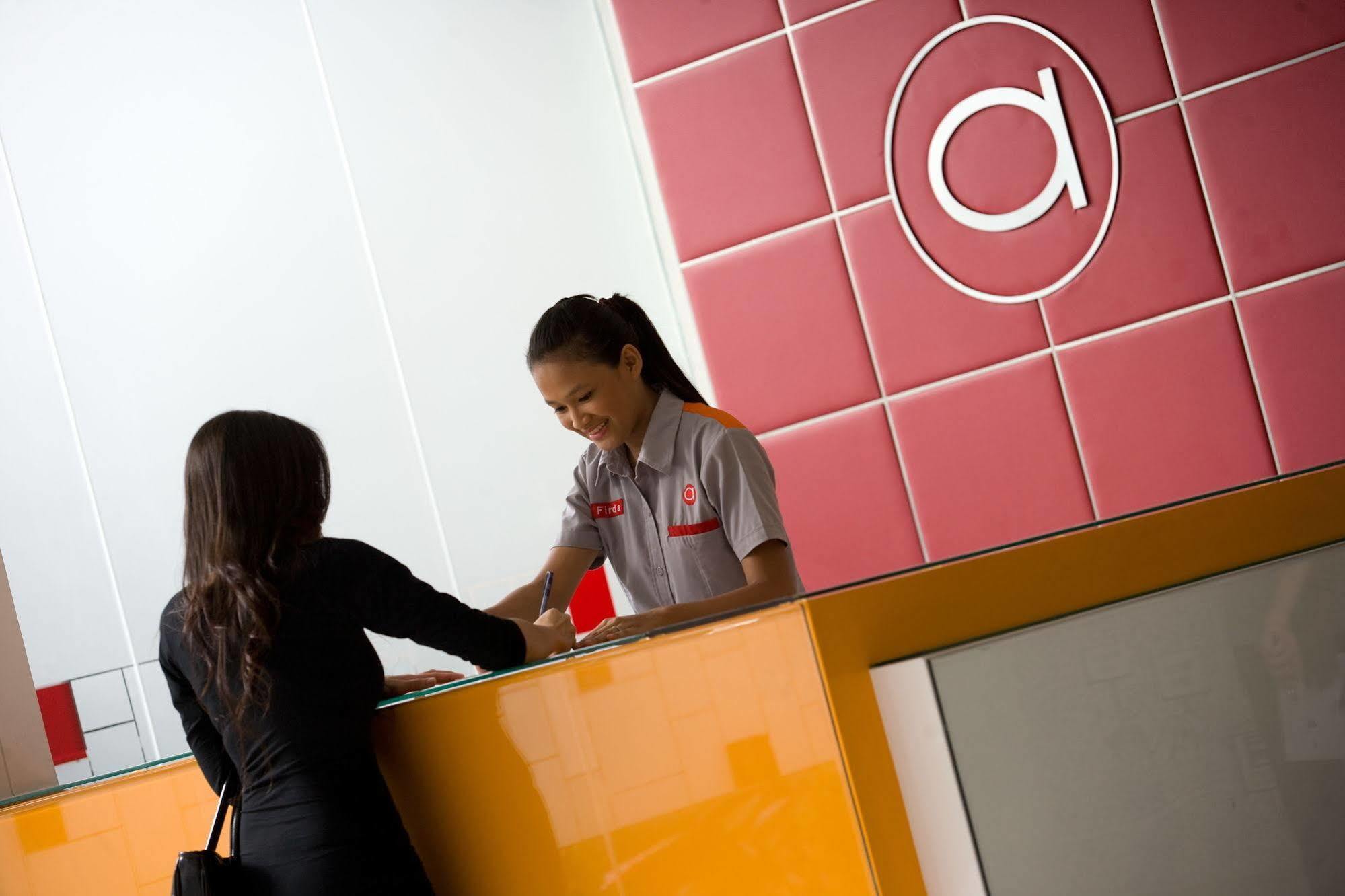 Amaris Hotel Senen Jakarta Interior foto